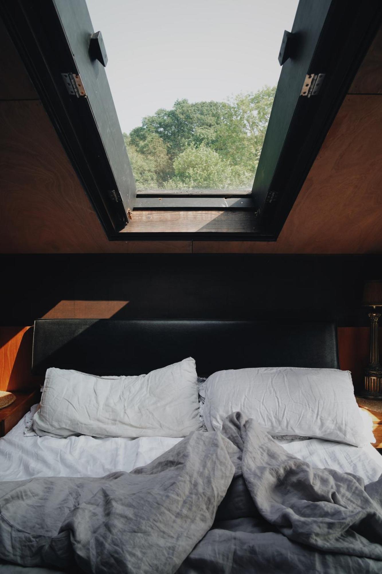 Two Unique Cabins Wrapped In Beautiful Welsh Scenery Presteigne エクステリア 写真