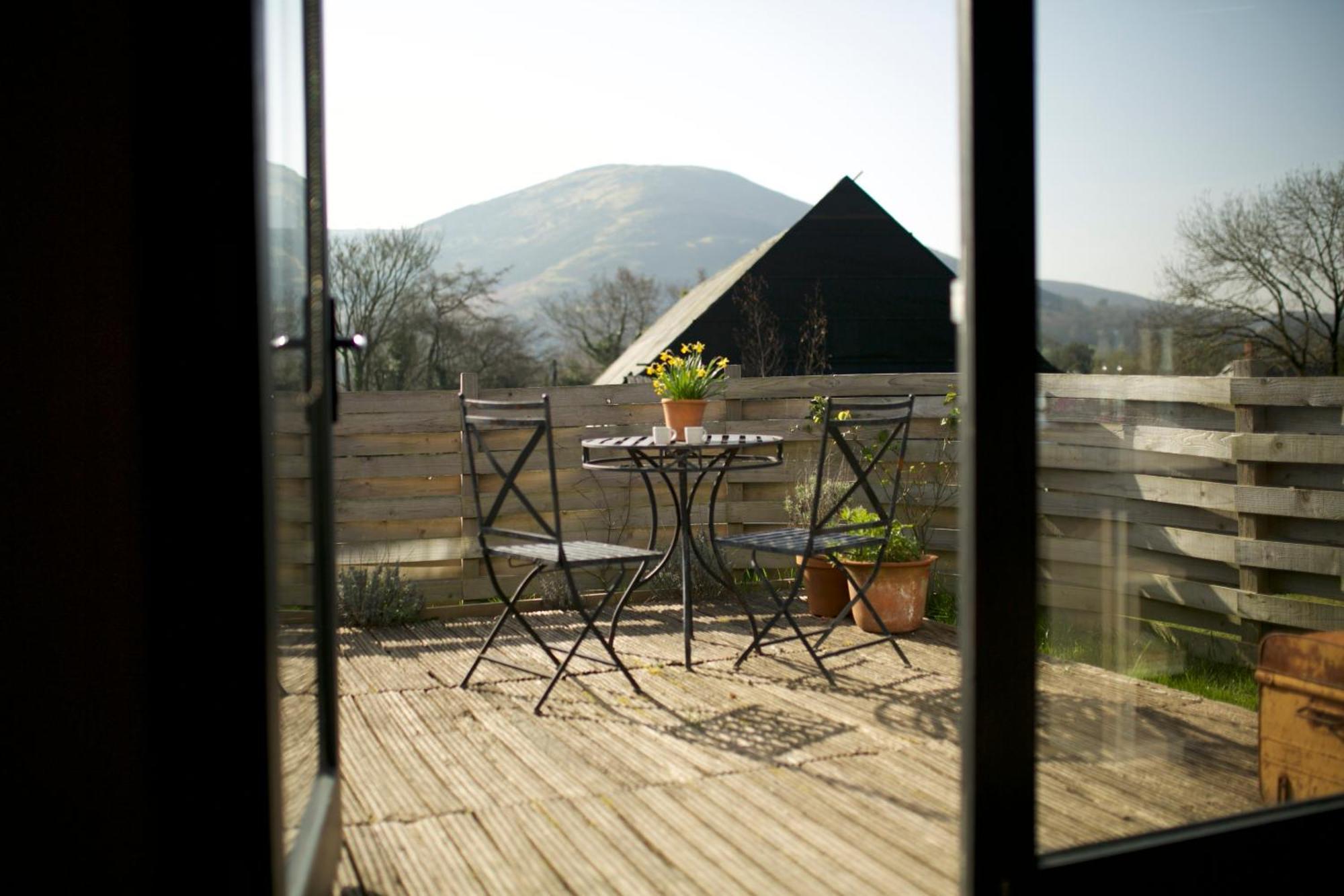 Two Unique Cabins Wrapped In Beautiful Welsh Scenery Presteigne エクステリア 写真